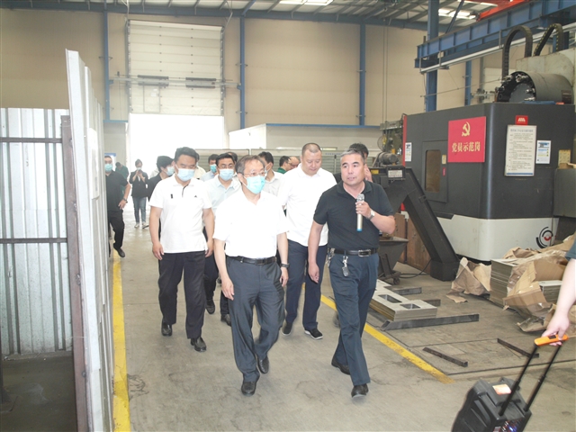 市政協(xié)領(lǐng)導(dǎo)參觀調(diào)研 (4)_Jc.jpg 市政協(xié)領(lǐng)導(dǎo)參觀調(diào)研 (4)_Jc.jpg